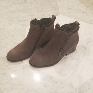 Oak Waterproof Shearling Bootie - NWOT!